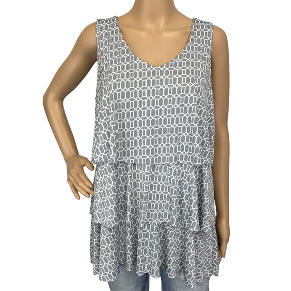2/$15 Susan Graver Tiered Tunic Tank Top Gray White Sleeveless V-Neck Size M - Picture 2 of 9